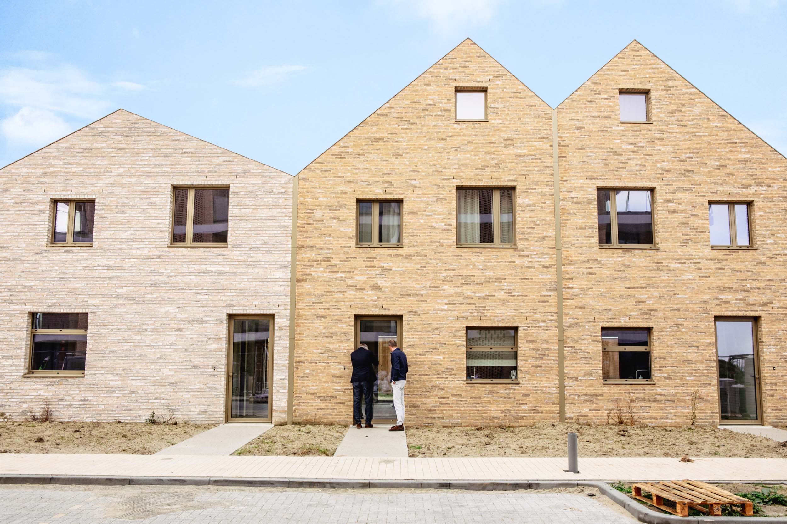 Bewoners rijtjeshuizen missen uitzicht niet: "De woning en vooral de plek bevalt ons fantastisch"